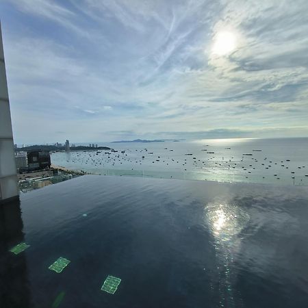 Centric Sea Pattaya Bed & Breakfast エクステリア 写真