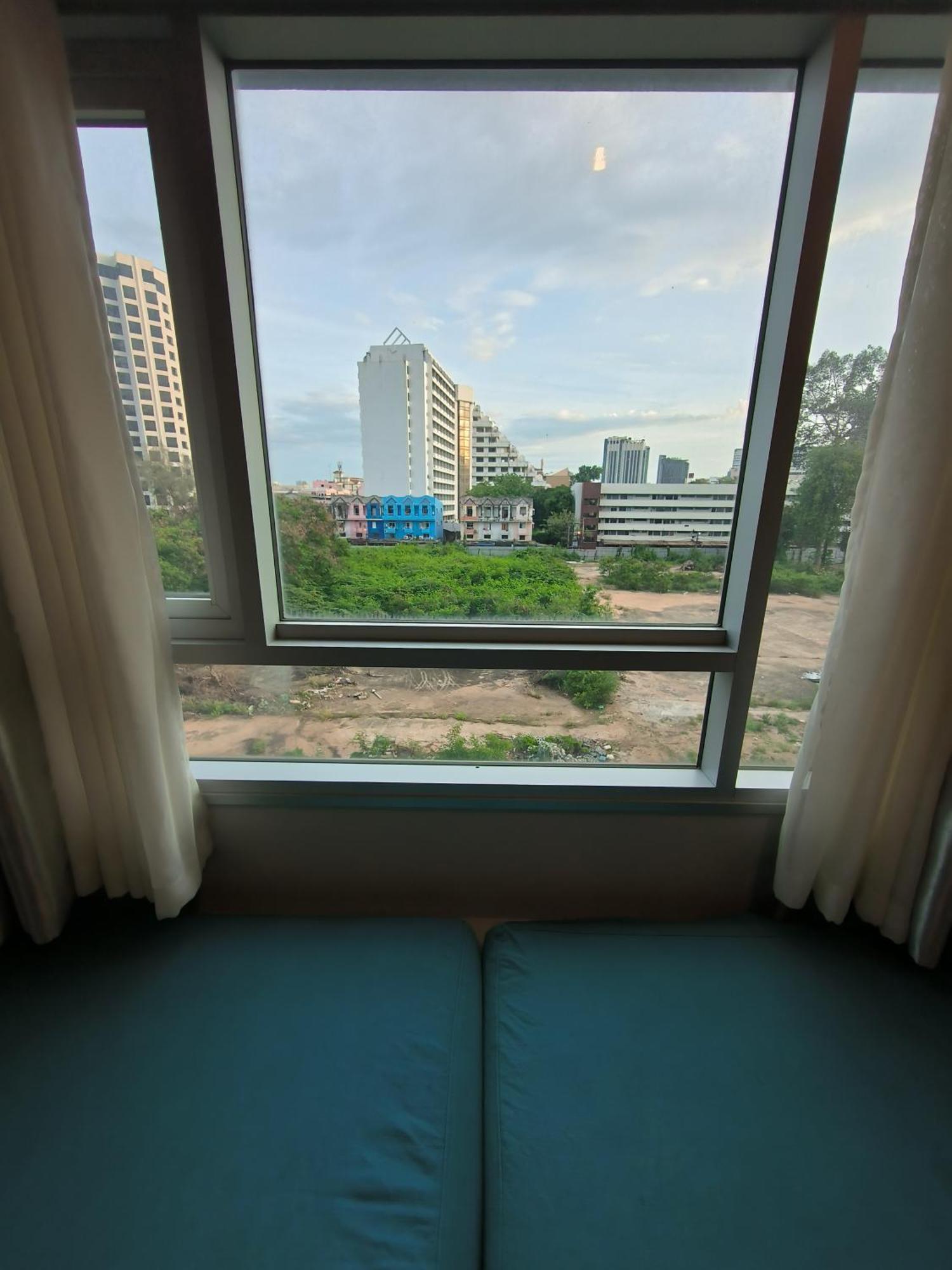 Centric Sea Pattaya Bed & Breakfast エクステリア 写真
